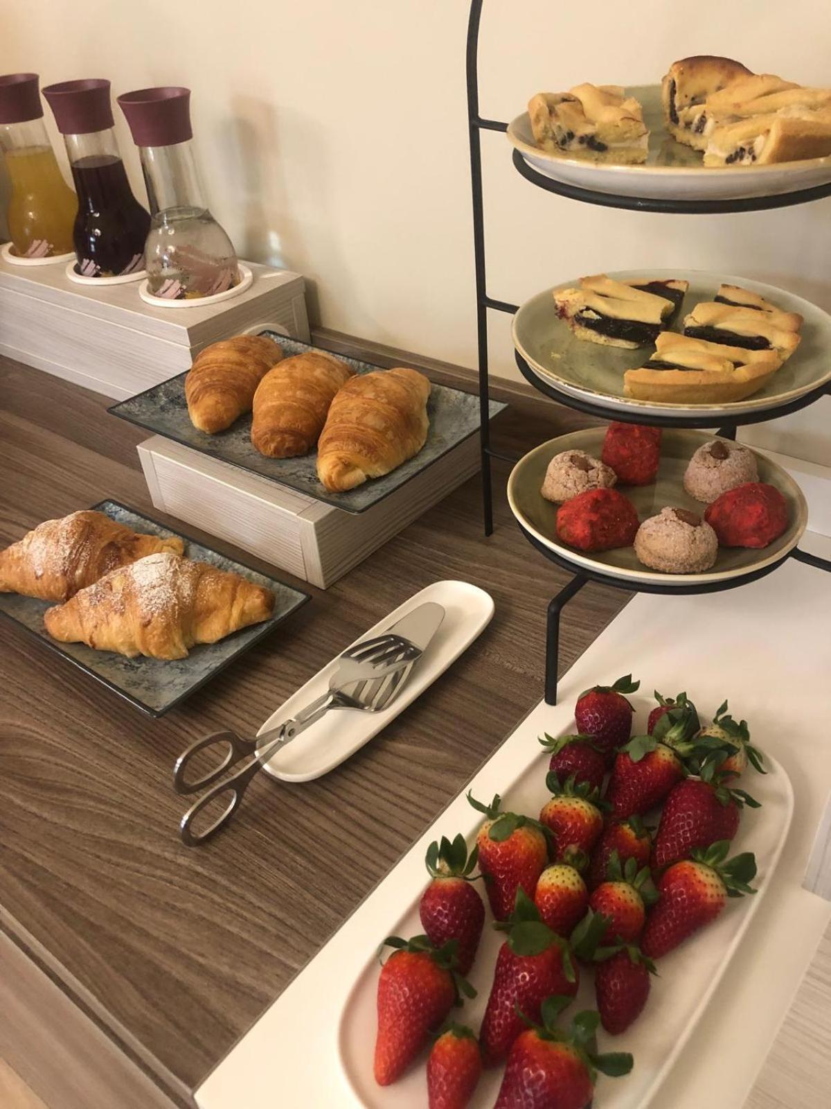 Antica Dimora Luxury Rooms 巴列塔 外观 照片